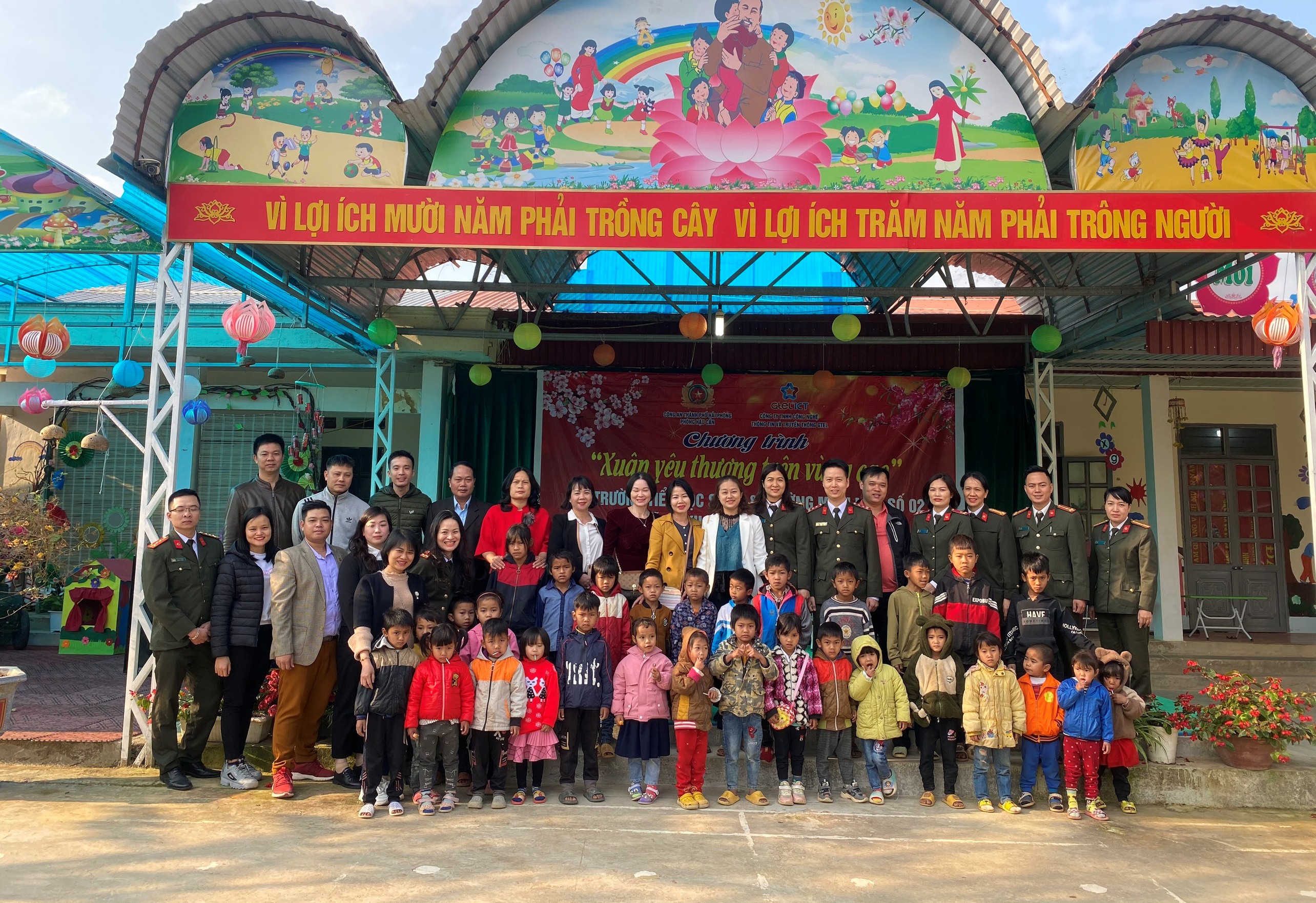 Phòng Hậu cần - CATP: Đẩy mạnh hoạt động văn hóa - thể thao, xã hội tình nghĩa